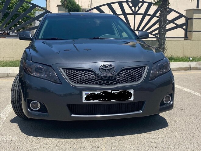 Toyota Camry 2011, 155,000 km - 2.5 l - Salyan