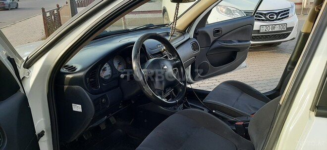 Nissan Sunny 2006, 285,000 km - 1.3 l - Gəncə