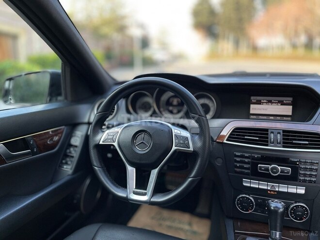 Mercedes C 250 2014, 77,700 km - 1.8 l - Bakı