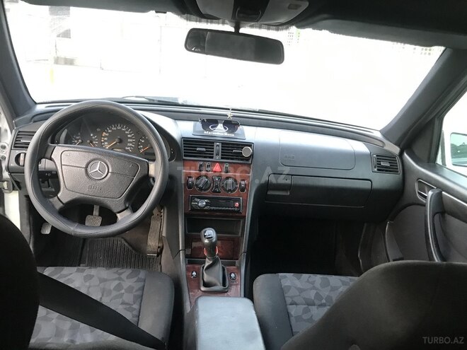 Mercedes C 180 1999, 330,000 km - 1.8 l - Bakı