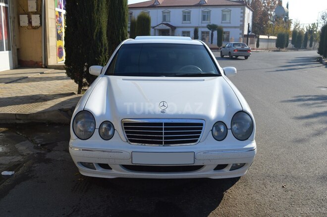 Mercedes E 320 2000, 290,000 km - 3.2 л - Ağcabədi