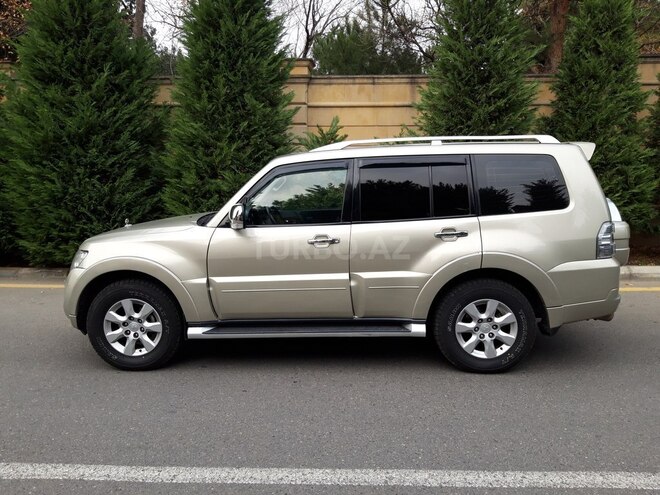 Mitsubishi Pajero 2007, 296,000 km - 3.0 л - Bakı