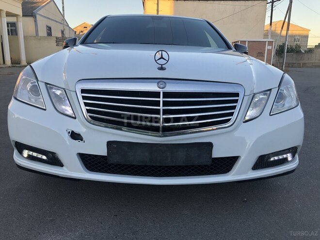 Mercedes E 220 2011, 298,000 km - 2.2 l - Bakı