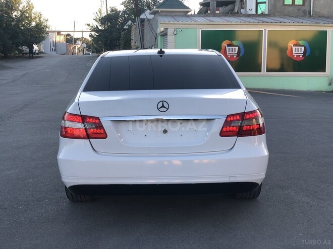 Mercedes E 220 2011, 298,000 km - 2.2 l - Bakı