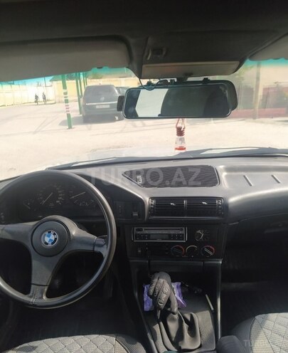BMW 525 1993, 400,000 km - 2.5 l - Bakı