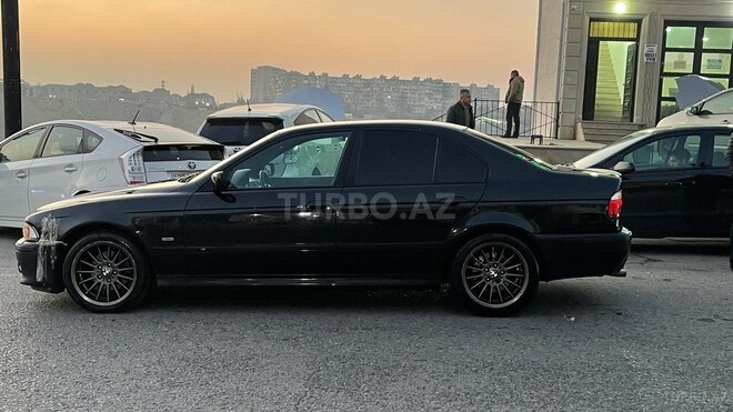 BMW 528 2000, 400,000 km - 2.8 l - Bakı