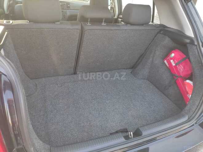Toyota Corolla 2004, 182,000 km - 1.4 l - Bakı