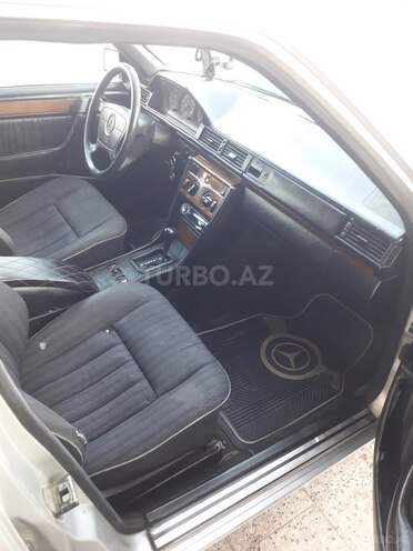 Mercedes E 300 1992, 312,568 km - 3.0 l - Sumqayıt