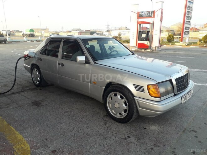Mercedes E 300 1992, 312,568 km - 3.0 l - Sumqayıt