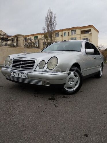 Mercedes E 220 1999, 370,000 km - 2.2 л - Bakı