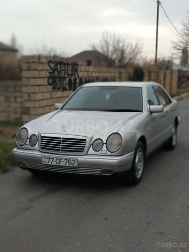 Mercedes E 220 1999, 370,000 km - 2.2 л - Bakı