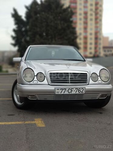 Mercedes E 220 1999, 370,000 km - 2.2 л - Bakı