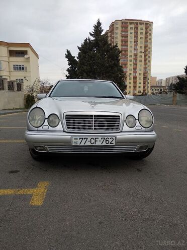 Mercedes E 220 1999, 370,000 km - 2.2 л - Bakı