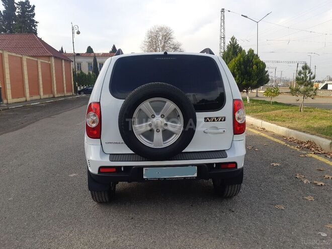 Chevrolet Niva 2015, 84,150 km - 1.7 л - Gəncə