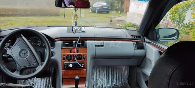Mercedes E 200 1998, 313,000 km - 2.0 l - Lənkəran