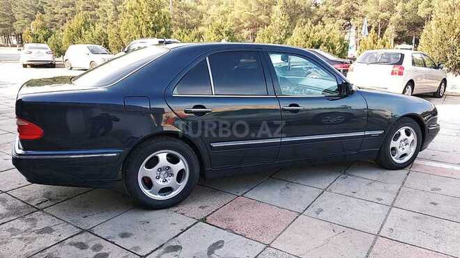 Mercedes E 240 2000, 260,000 km - 2.4 l - Sumqayıt