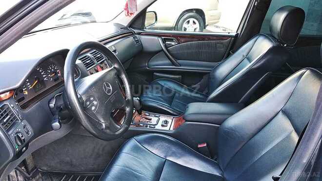 Mercedes E 240 2000, 260,000 km - 2.4 l - Sumqayıt