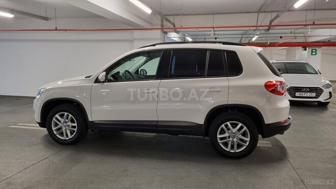 Volkswagen Tiguan 2009, 83,000 km - 2.0 л - Bakı