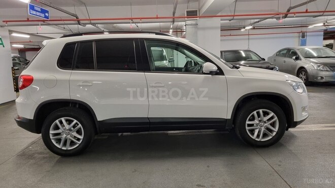 Volkswagen Tiguan 2009, 83,000 km - 2.0 л - Bakı