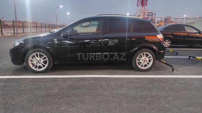 Opel Astra 2006, 421,000 km - 1.4 л - Bakı