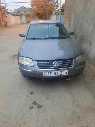 Volkswagen Passat 2003, 360,000 km - 1.8 л - Bakı