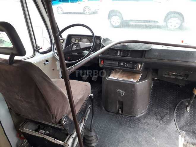 Mercedes 208 D 1994, 350,000 km - 2.5 l - Gəncə