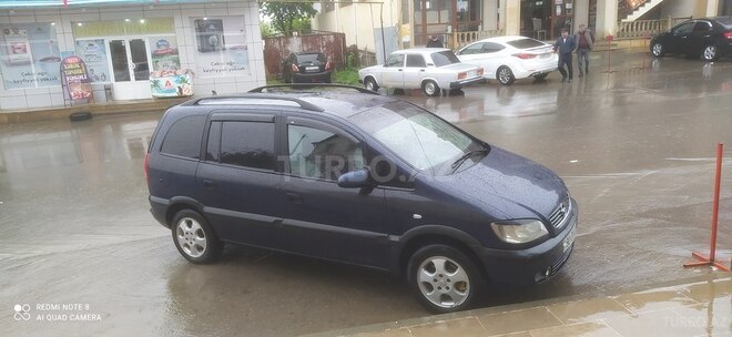 Opel Zafira 2001, 326,000 km - 2.2 l - Quba