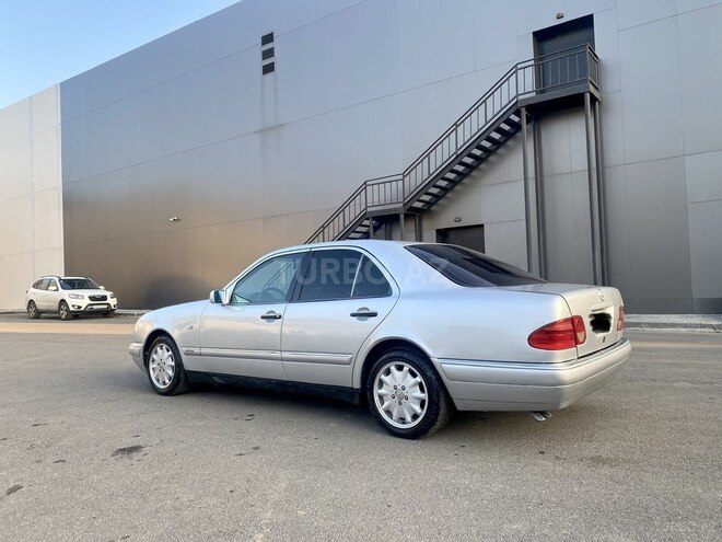 Mercedes E 280 1997, 389,000 km - 2.8 l - Bakı