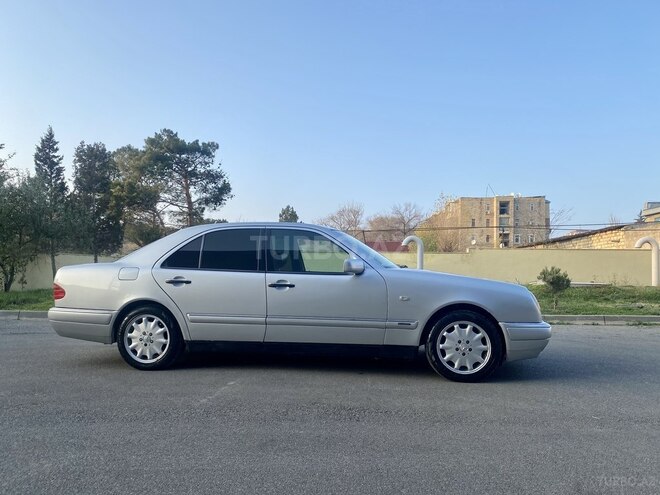 Mercedes E 280 1997, 389,000 km - 2.8 l - Bakı