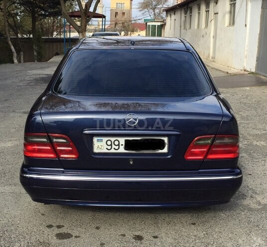 Mercedes E 240 2000, 327,000 km - 2.4 l - Bakı