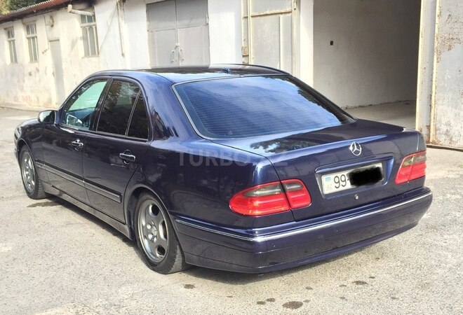 Mercedes E 240 2000, 327,000 km - 2.4 l - Bakı