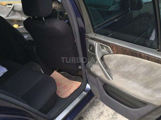 Mercedes E 240 2000, 327,000 km - 2.4 l - Bakı