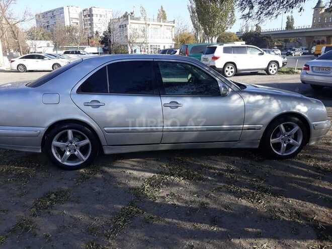 Mercedes E 240 2001, 329,854 km - 2.6 л - Bakı