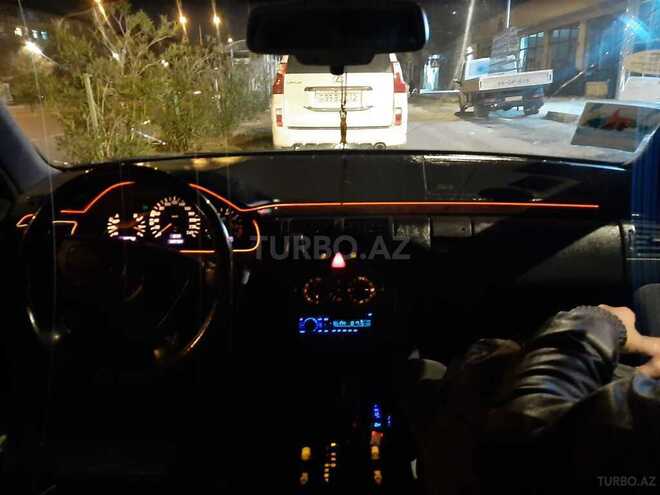 Mercedes E 230 1997, 584,000 km - 2.3 l - Sumqayıt