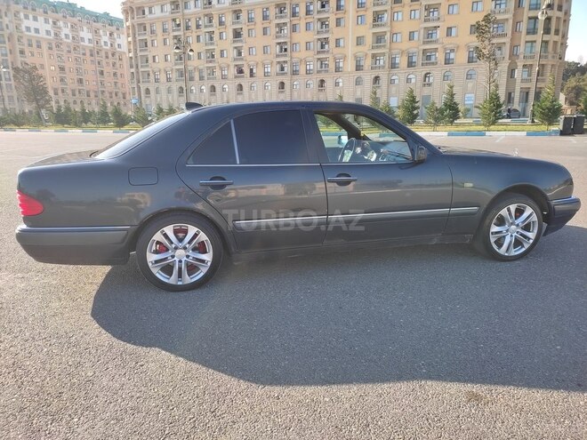 Mercedes E 230 1997, 584,000 km - 2.3 l - Sumqayıt