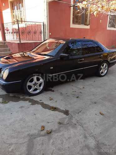 Mercedes E 240 1998, 267,823 km - 2.4 л - Bakı