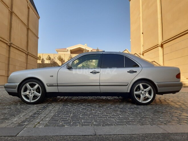 Mercedes E 240 1998, 322,455 km - 2.4 л - Bakı