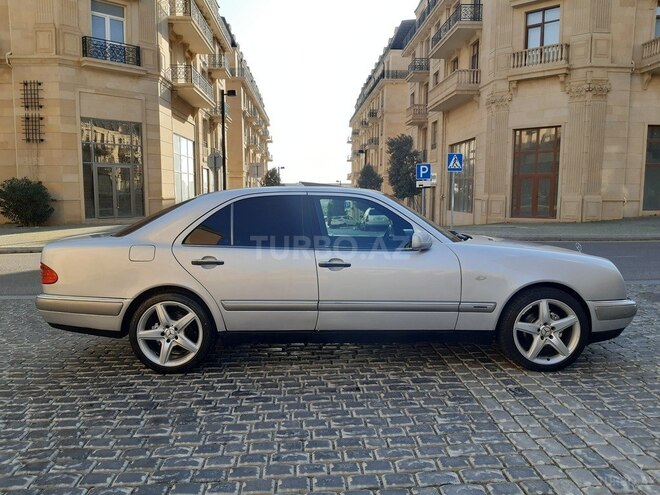 Mercedes E 240 1998, 322,455 km - 2.4 л - Bakı