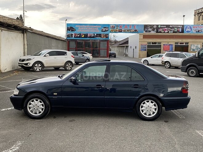 Mercedes C 220 1998, 322,000 km - 2.2 l - Gəncə
