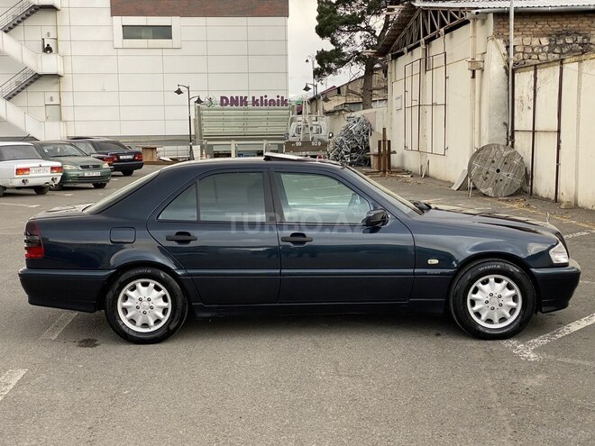 Mercedes C 220 1998, 322,000 km - 2.2 l - Gəncə