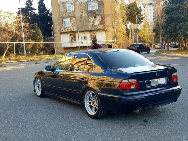 BMW 528 1999, 358,000 km - 2.8 l - Bakı