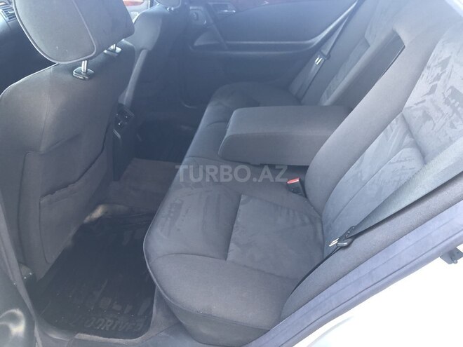 Mercedes E 280 1999, 563,879 km - 2.8 l - Sumqayıt