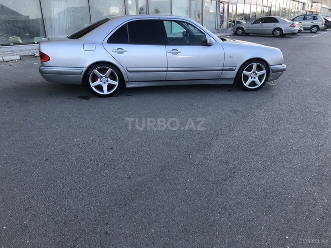 Mercedes E 280 1999, 563,879 km - 2.8 l - Sumqayıt
