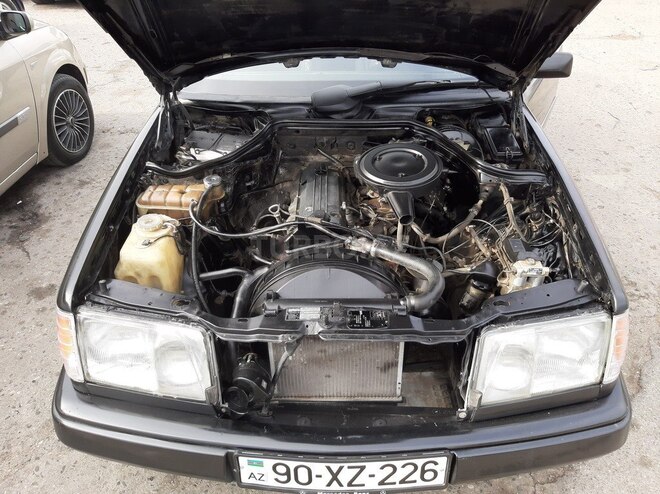 Mercedes E 200 1990, 444,444 km - 2.0 l - Bakı