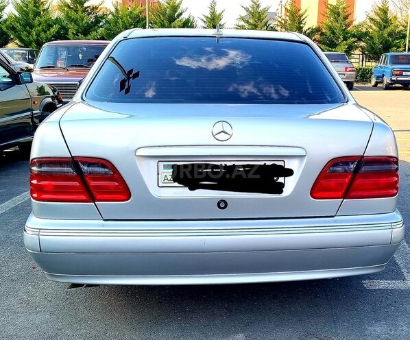 Mercedes E 240 2002, 384,000 km - 2.4 l - Bakı
