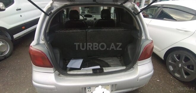 Toyota Vitz 2002, 172,000 km - 1.0 l - Quba