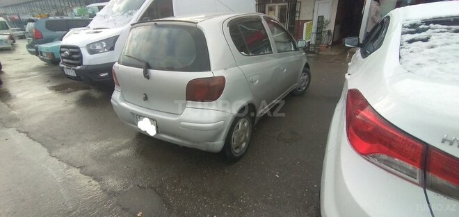 Toyota Vitz 2002, 172,000 km - 1.0 l - Quba