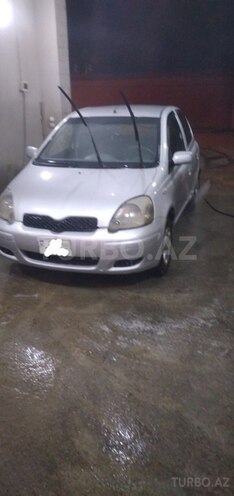 Toyota Vitz 2002, 172,000 km - 1.0 l - Quba