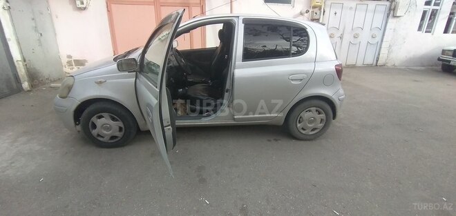 Toyota Vitz 2002, 172,000 km - 1.0 l - Quba