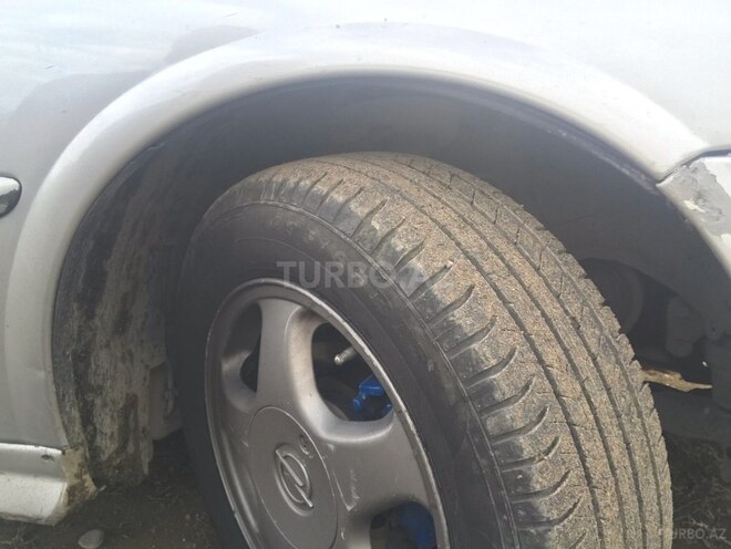 Opel Vectra 1996, 280,000 km - 1.8 л - Beyləqan